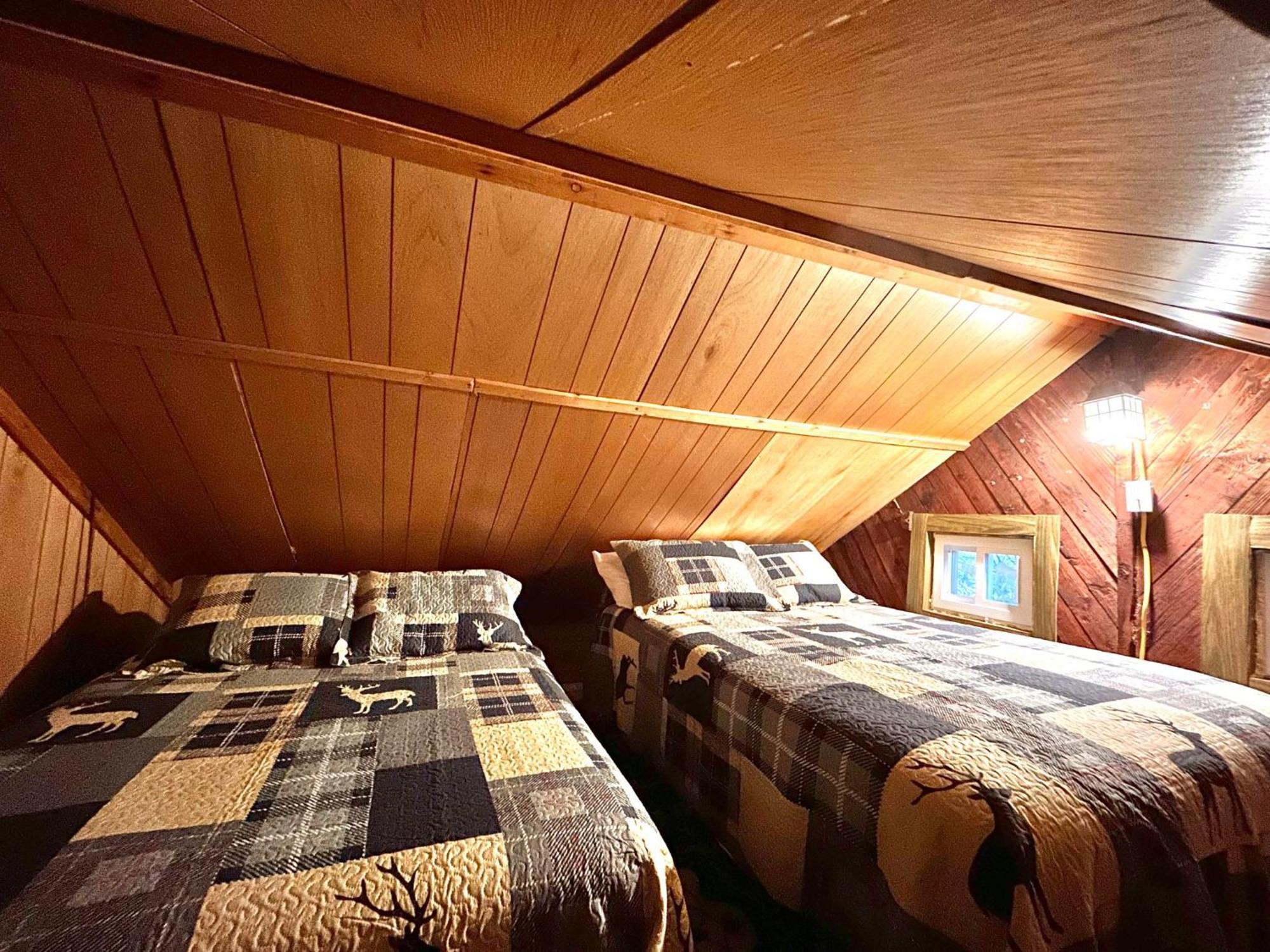 O Me, O Mio Cabin Near The Ausable River Exterior photo